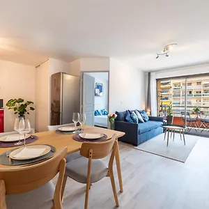  Appartement Superbe Rénové Au Centre De